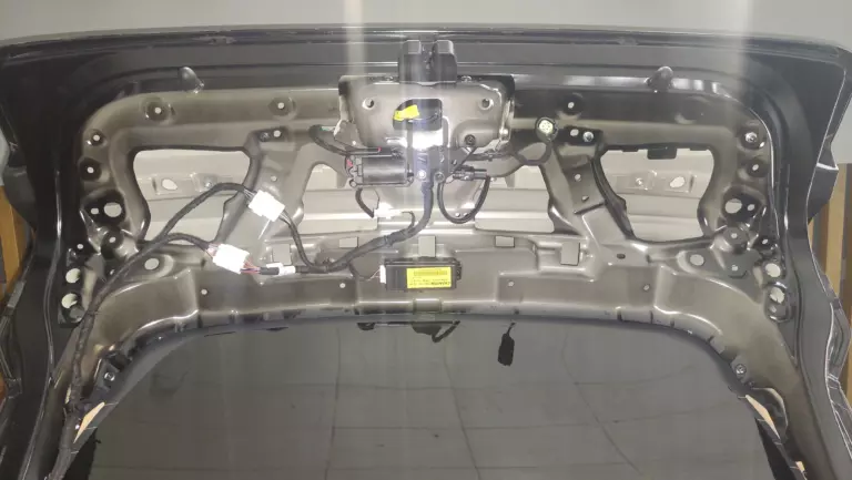 Шумоизоляция дверей Changan UNI-V-3
