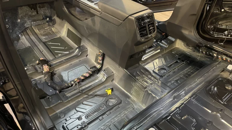 Шумоизоляция пола Exeed TXL 2022-1