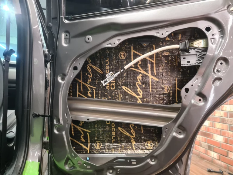 Шумоизоляция дверей KIA Seltos-4