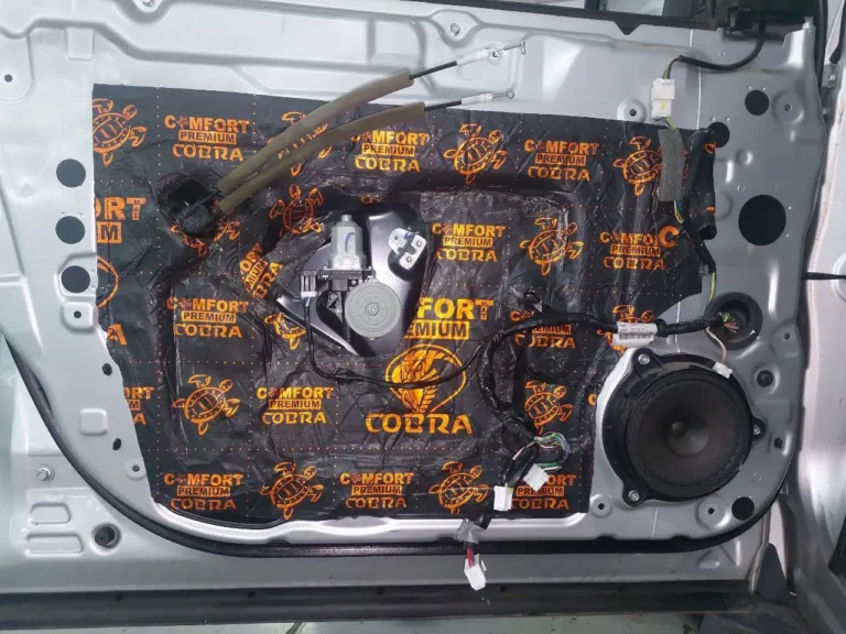 Шумоизоляция дверей Nissan X-Trail 2011-3