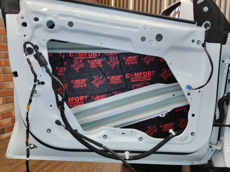 Шумоизоляция дверей Tesla Model Y-2