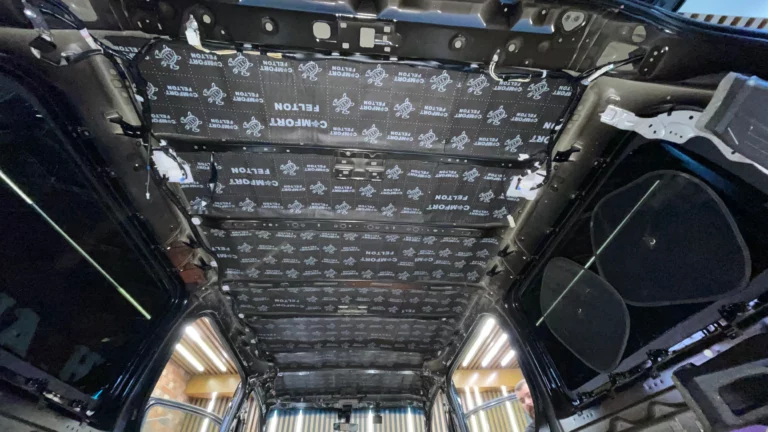 Шумоизоляция крыши Toyota Granvia 2020-3