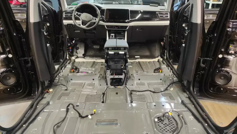 Шумоизоляция пола Volkswagen Teramont-1
