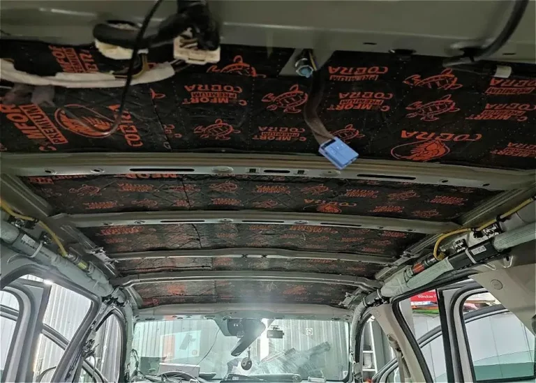 Шумоизоляция крыши Hyundai Santa Fe 2022-2