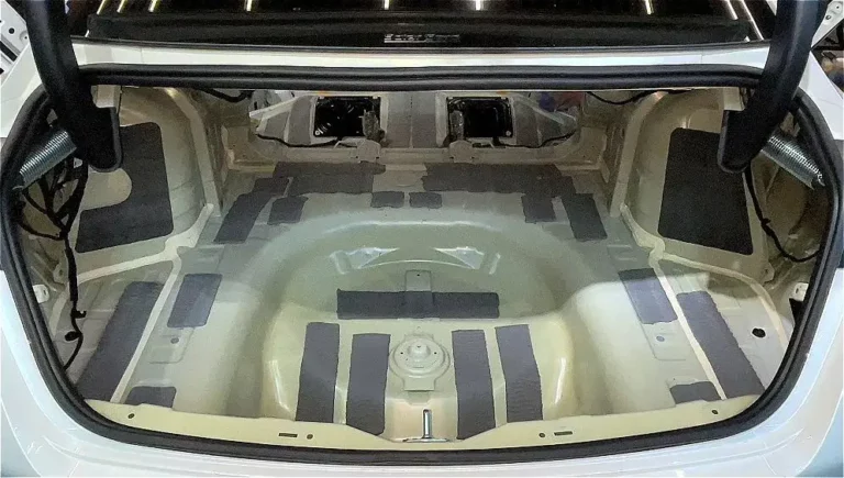 Шумоизоляция багажника KIA K8 2021-2
