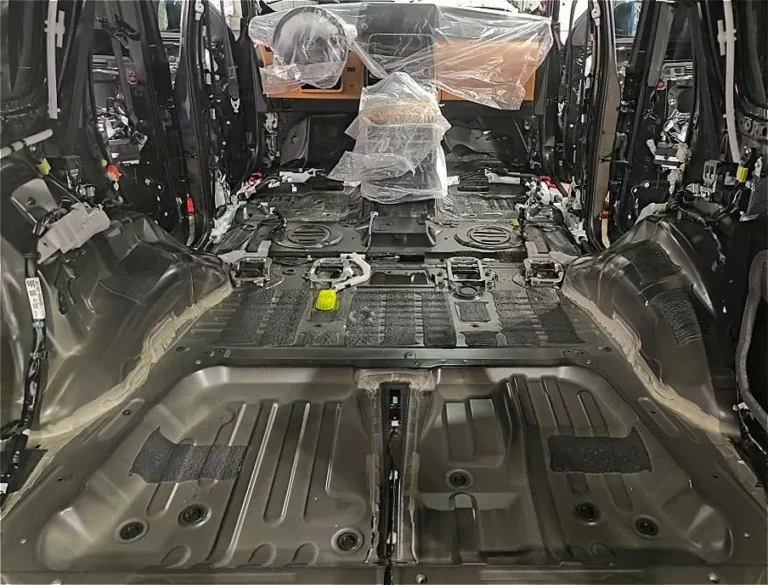 Шумоизоляция пола Lexus LX 2022-1