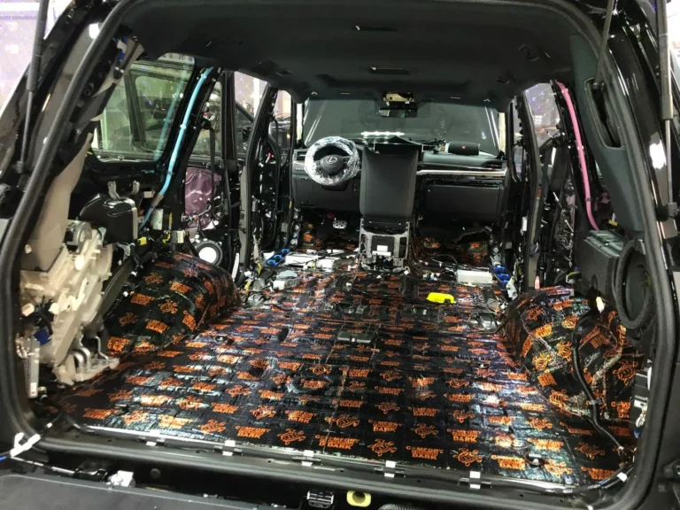 Шумоизоляция пол 2 Lexus LX 570 2020