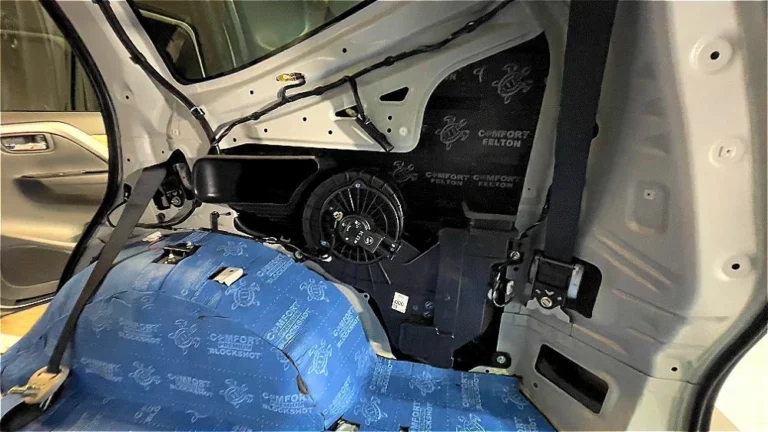 Шумоизоляция багажника Mitsubishi Montero Sport 2022-7