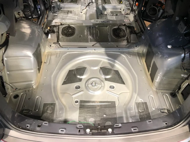 Шумоизоляция Skoda Kodiaq 2021 баг 4