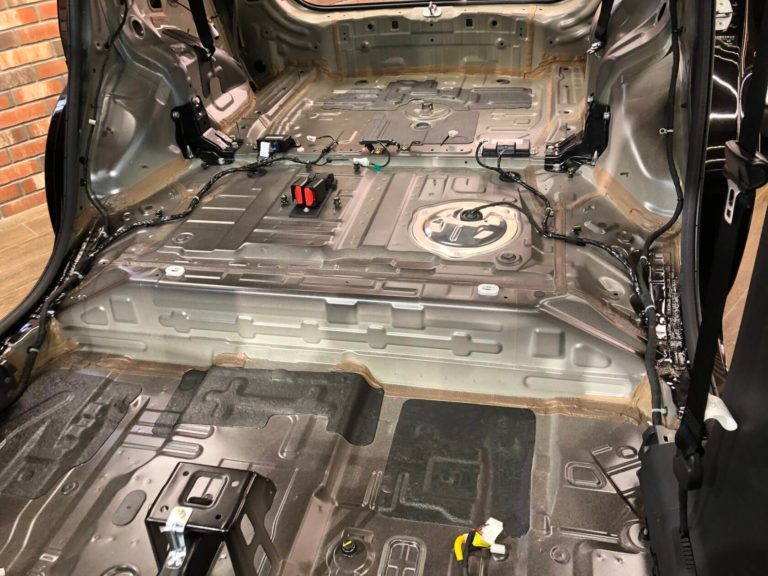 Шумоизоляция пола Haval F7x