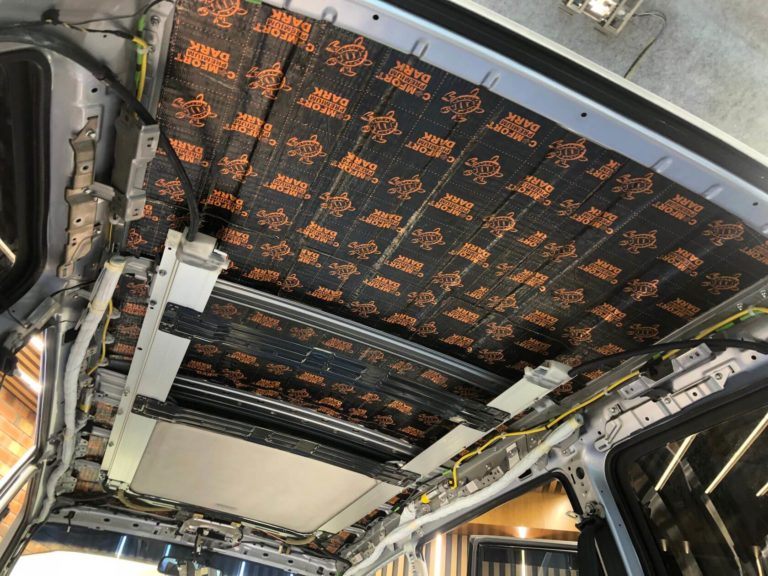 Шумоизоляция потолка Mitsubishi Pajero