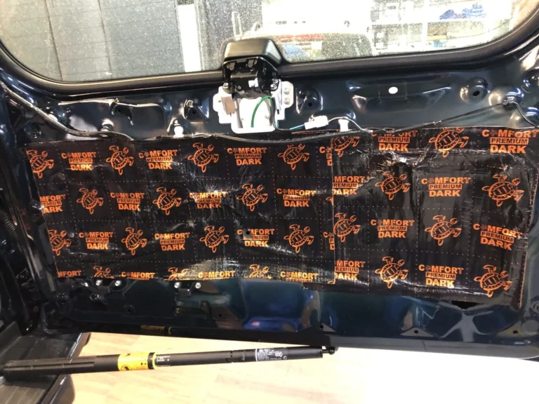 Шумоизоляция багажника 5 Toyota Land Cruiser Prado 2021